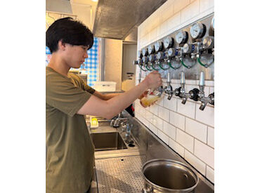 アイビアー・ルサンパーム 二子玉川ライズ ＼【二子玉川駅】すぐ★／
世界各国のクラフトビールなど、様々なお酒をラインナップ♪絶品メニューと一緒に楽しめます◎