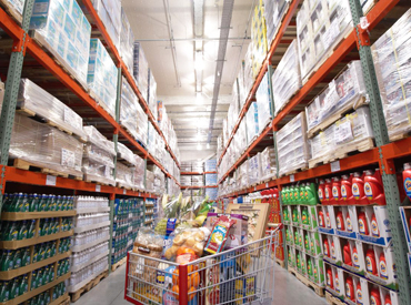 ≪20~40代の多国籍のスタッフ活躍中*≫
しっかり"キャリアアップ"もできる環境!!
厚待遇の環境で長期で安定して働けます♪