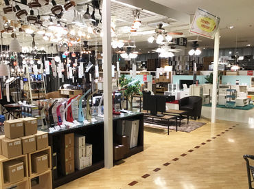 東京インテリア家具　金沢店  "充実待遇でお待ちしています♪
有給消化率50％超え！
5連休取得可能なリフレッシュ休暇制度など
休暇制度もバッチリです◎"