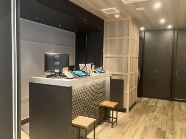 スーパーホテル横浜・関内  ≪未経験の方も安心≫受付や予約確認など
お仕事内容がイメージしやすいフロントスタッフ★