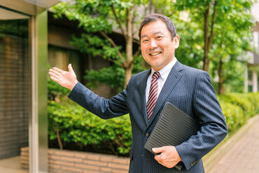 ＼時給1600円以上保証／
上記はあくまで最低時給！頑張り次第で随時昇給あり♪
未経験/初心者/ブランク歓迎(充実の研修制度あり)