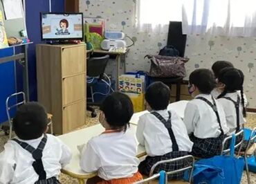 ジンジン英会話教室　（勤務地：清瀬市の幼稚園） ◆* 経験を活かして働けます *◆
英語を使う楽しさを、
子供たちに教えてあげてください♪