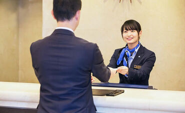 「やってみたいけどハードル高そう…」
⇒じつは、未経験からスタートする方も多いんです！
マニュアルも完備で安心◎