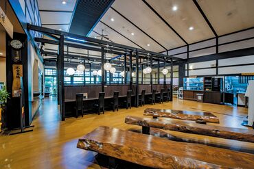 ＼気配り・心配りを大切に／
スタッフ一同お客様に「また来たい」と
思っていただけるサービスを提供しています◎
