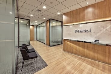 女性スタッフが多く活躍中！少人数でてきぱきサポートする職場だから未経験でも安心して始められます♪