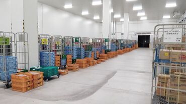 藤枝センターは稼働2年の新しい倉庫！
モクモクと集中して作業したい方にピッタリのお仕事！