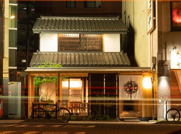 週1日・4h～！働き方はあなたらしく♪
学校終わりにサクッと勤務も◎
楽しい職場なので週5日でガッツリ入るスタッフも◎