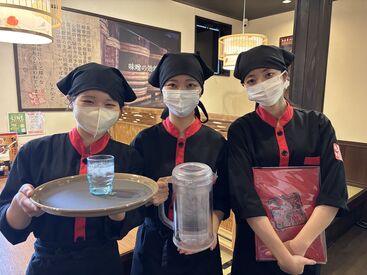 蔵出し味噌 麺場 田所商店 天王洲アイル店 ≪ウレシイ食事補助もあり！≫
お店の様々なメニューが超格安で
食べられちゃいます♪
お腹にもお財布にも優しい田所商店です☆