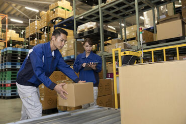 LIG株式会社　※勤務地海老名【40001b】 キレイな物流センターで勤務★
未経験でも難しい仕事はないのでスグに覚える事が出来ます！
※写真はイメージ