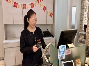 業務の中心はレジ対応や品出し・陳列など。
地元の生産者さんと関わりながら、
千葉のおいしい商品や魅力をお客様にお届け◎