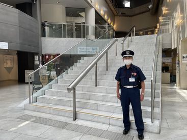 ■室内勤務で天候に左右されない
■ゆっくり休める仮眠室完備
■月10回程度の勤務
で無理なく働けます。