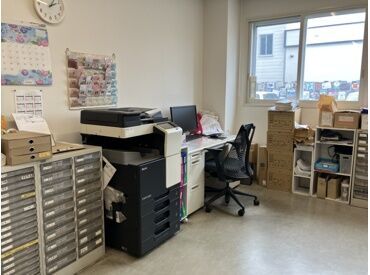 本社は北24条駅から徒歩10分◎
白石営業所も地下鉄白石駅からスグ★
短期バイトから社員になったスタッフも在籍!