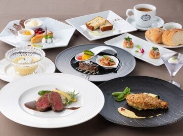 <初バイトさんもWelcome>
スグに覚えられるお仕事ばかり♪
イチから丁寧に教えるので安心◎
一緒に楽しく働きましょう☆