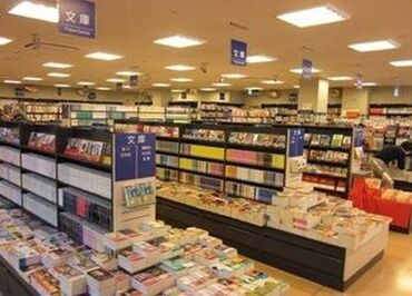 学生さん、フリーターさん大歓迎！
≪平日と土日シフト≫出勤希望の方◎
働き方はお気軽にご相談ください♪