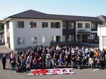 経験がある方はすぐに活躍★未経験もOK
あなたらしさを大切にできる介護のお仕事で
新しい一歩を踏み出しませんか？