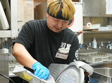 "ラーメン"に拘っているから、メニュー数は少なめ♪
覚えることが少ないので、スグに慣れるハズ★