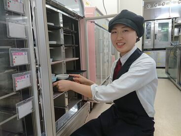 テラスダイニング SunCity立川昭和記念公園　11212 あなたのライフスタイルに合わせて
働き方は柔軟に調整！
無理なく・長く働ける環境です！