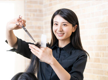 株式会社ハクブン　HAIR SALON Best 佐賀大町店※NEW OPEN 美容師免許を活かしたいけど、
長時間勤務は厳しいかな…
そんな方でも働きやすい職場です♪
シフトは希望に合わせて調整OK◎