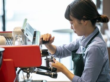 先輩のサポートはもちろん
テキストマニュアルや動画で
空いた時間にどこにいてもレシピを学べます♪