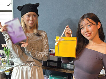 株式会社白鳥堂 ＼ネイル・髪色などおしゃれ自由／
平均年齢も26歳と若く、女性が多数活躍しています◎
美容が好きな方ばかりだから楽しい★