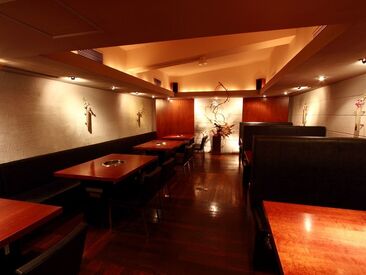 落ち着いた雰囲気のオシャレなお店★
こだわりの内装です。