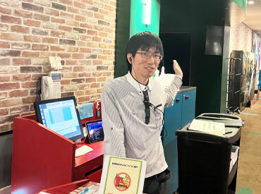 映画好きには嬉しい特典、従業員鑑賞制度あり☆彡
お仕事しながら、いち早く映画情報もcheckできちゃう♪