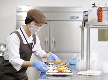 ≪オープニング募集は今だけ！≫
「いらっしゃいませ」の挨拶など、
丁寧な研修を行います◎
未経験でも安心して始められます♪