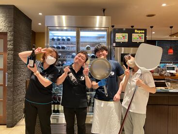 Le quattro stagioni　レ・クアトロ・スタジオーニ 公園内のにぎやかなレストラン☆彡
スタッフ同士は仲良くとっても明るい雰囲気♪
未経験さん＆バイトデビューさんも大歓迎！