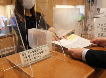 高時給1400円~◎医療知識・資格不要のクリニック受付バイト!
OJT研修⇒およそ3ヶ月間は先輩がしっかりサポートします♪