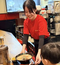 未経験者の方もしっかりサポート!
とってもカンタンだから、
バイトデビューの方も気楽に始められますよ♪
大学生多数在籍★