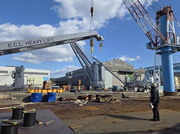 ★レア求人★
20代~60代まで幅広く活躍中!
現場仕事が初めてという方も安心してください!!
99%が未経験スタート♪