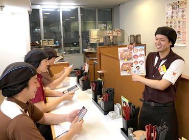 ◆福利厚生しっかり!
CMでおなじみ!大手企業でのお仕事です。
安定&安心の待遇や環境が揃っています♪