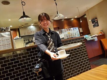Cafe Sanbankan plus 香里ヶ丘店 嬉しい待遇がたくさん★
モチベーションUP！
◆勤務日は…
お好きなドリンク(規定内)1杯無料♪
お財布に優しい食事補助（半額）