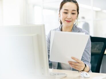 20～30代の若い社員と
40～50代のパートさんが助け合うあったかい雰囲気◎
勤務時間も柔軟に相談OK！
※画像はイメージ