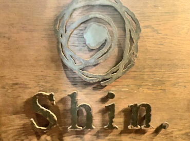 ○●薬院大通駅から徒歩5分●○
鉄板焼き+広島風お好み焼きのお店!
落ち着いた雰囲気で働きたいという方にピッタリ◎