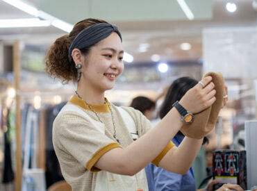 株式会社買取王国　岩倉物流センター ＼履歴書の準備不要♪／
雑談感覚のラフな面接を予定していますので、
気軽にお越しください！持ち物は筆記用具＆服装は自由◎