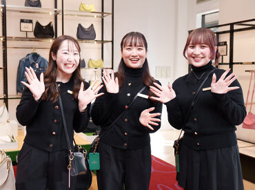 kate spade new york 木更津（三井アウトレットパーク内） ワンランク上の環境で働くチャンスです！
20～30代のスタッフが活躍中です♪