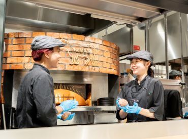 ★NEWスタッフ大募集★
飲食未経験さんも大歓迎です◎
研修期間中にしっかりと先輩がお教えしますのでご安心ください♪