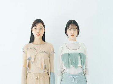 Jour（ジュール） くずは駅前  ≪駅近のおしゃれサロンで働きませんか？≫
白をベースに統一された、明るい光差し込む店内です♪
★関西に10店舗展開中★