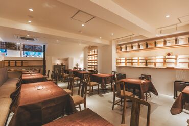 広島から発信する新たなお茶の体験——。
オリジナルの薫る紅茶を中心に
世界中の厳選したお茶をリラックスして楽しめる専門店♪