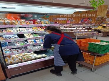 あなたの新しい一歩を応援♪
長く続けやすい温かいスーパーで一緒に働きませんか？