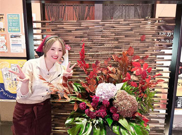 山海酒房 あかね屋  学生・主婦(夫)・Wワーカーなど
どなたでも幅広く歓迎しています！
未経験者大歓迎！一から丁寧に教えます♪