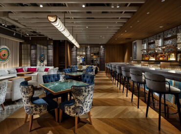 THE FRONT ROOM（ザ・フロントルーム）/261a カフェとは思えない本格的でモダンな空間