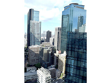 駅チカ×オシャレなオフィスビル♪20階から新宿が一望できる休憩室は、リクライニングチェアも自由に使用OK!設備も超充実!