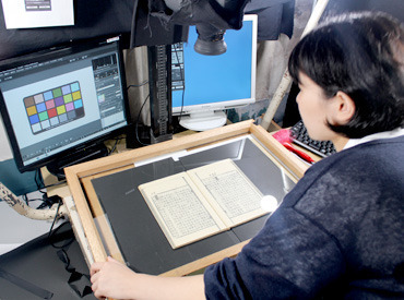 株式会社国際マイクロ写真工業社 「文化や歴史を守る」「形に残る仕事がしたい」
そんな方にピッタリ◎
コツコツ・丁寧な作業が得意な方が活躍しています！