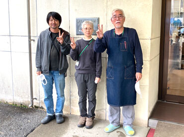 服装や髪・ネイル・ピアス・ヒゲなどオシャレは完全自由！
「正社員で働くから髪を染めないと‥」そんな心配もいりません◎