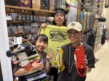 株式会社ムラサキスポーツ イオンモール伊達店 時給1200円以上＋昇給あり！
社員割引や研修も充実★
PCスキルやSNS運用も身につけてキャリアアップ♪
※画像はイメージです
