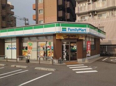 24時間いつでも勤務OK！
「学校帰りにちょっとだけ」
「時給アップの夜中メインで」
希望に合わせて柔軟に働けます！