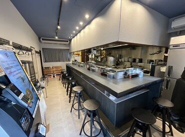 最近OPENの店舗も◎
蒲田・三茶・雑色の3店舗運営しています！
お店によって雰囲気も違うので、ご希望をお聞かせください！