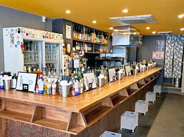 スタンド ローキー3（2026年5月中旬オープン予定） 2025年にはグルメサイトの百名店にも選出されている人気店です！
★派手髪などヘアカラー・ピアス・ネイルもOK★